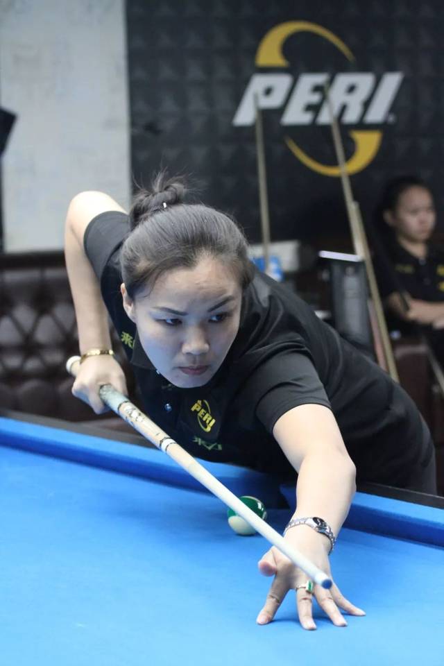 手卡斯特利 手卡斯特利